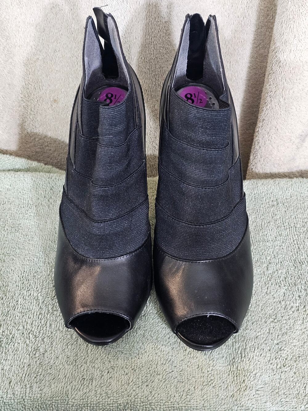 Adrienne Vittadini AV-Oride Shoe Women 8.5 Black Peep Toe Stiletto Bootie Heel